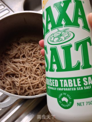 冷面的做法步骤：3