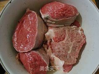 过年的下酒好菜-----【辣酱拌牛肉】的做法步骤：1