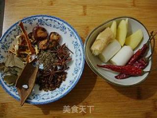 过年的下酒好菜-----【辣酱拌牛肉】的做法步骤：2