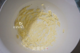 圣诞小姜饼的做法步骤：1