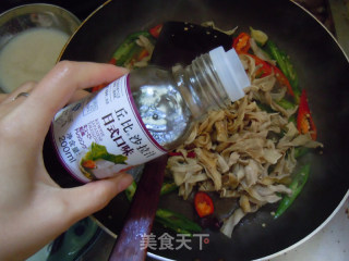 【双椒炒鸭肠】--沙拉也可以炒菜的做法步骤：12