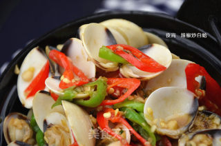 双椒炒白蛤的做法步骤：4