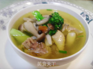美味老鸡汤----宝宝爱喝哦！的做法步骤：4
