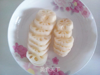 莲藕花生煲凤爪汤的做法步骤：5