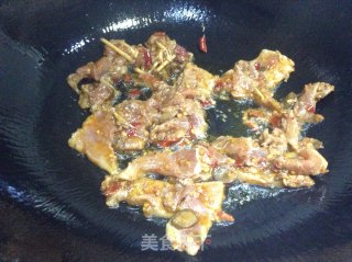 尖椒小炒肉片的做法步骤：3