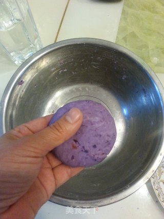 紫薯饼的做法步骤：5