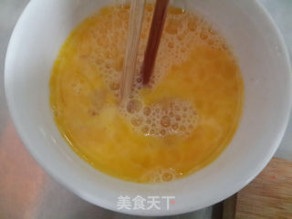 蒜黄炒鸡蛋的做法步骤：1