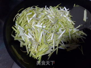 蒜黄炒鸡蛋的做法步骤：6
