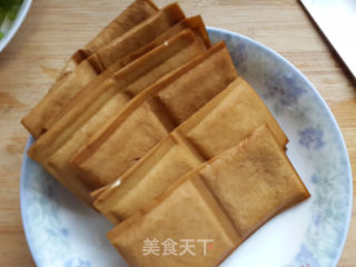 酱香豆干的做法步骤：1