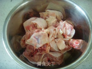 红酒烤鸡肉的做法步骤：1