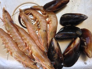西班牙海鲜饭-电饭煲版的做法步骤：7