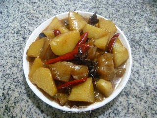 土豆烧牛筋的做法步骤：12