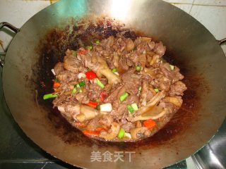 蒜苗南乳鸭子的做法步骤：6