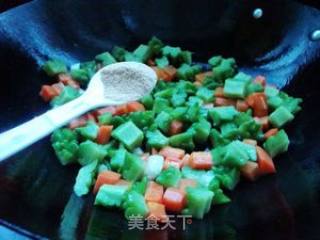胡萝卜炒苦瓜的做法步骤：7
