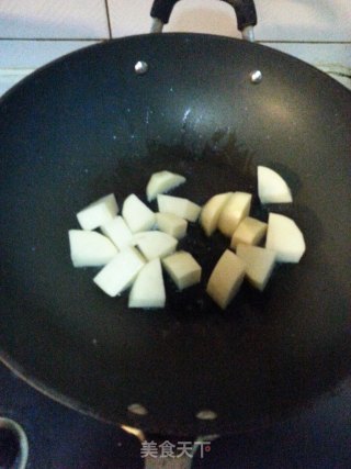 月牙骨炖土豆豆角的做法步骤：4