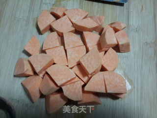 红薯小米粥的做法步骤：2
