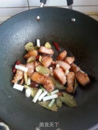 杏鲍菇土豆红烧肉的做法步骤：3