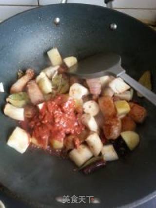 杏鲍菇土豆红烧肉的做法步骤：5