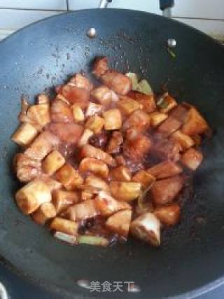 杏鲍菇土豆红烧肉的做法步骤：6