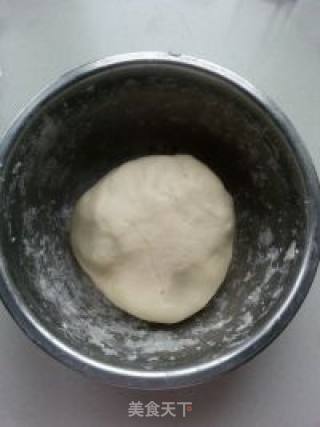 卤肉大饼的做法步骤：1
