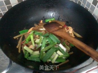 辣炒魔芋三丝的做法步骤：7