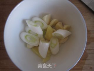 红烧排骨的做法步骤：4