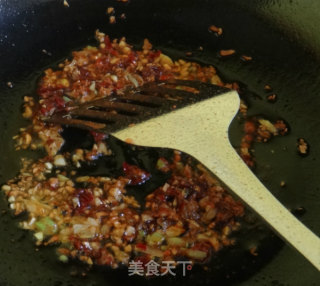 洋葱尖椒炒肉的做法步骤：7