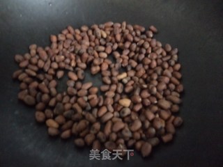花生糖的“诞生”（甜蜜一整年）的做法步骤：1