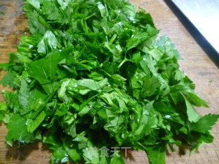 芹菜叶肉馅春卷的做法步骤：2