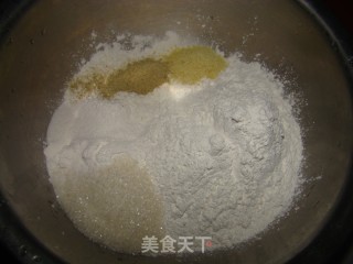 香煎萝卜糕的做法步骤：1