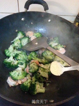 虾仁西兰花的做法步骤：6