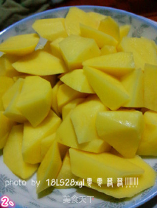 土豆糯米蒸排骨的做法步骤：2