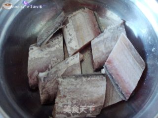 红烧带鱼的做法步骤：3