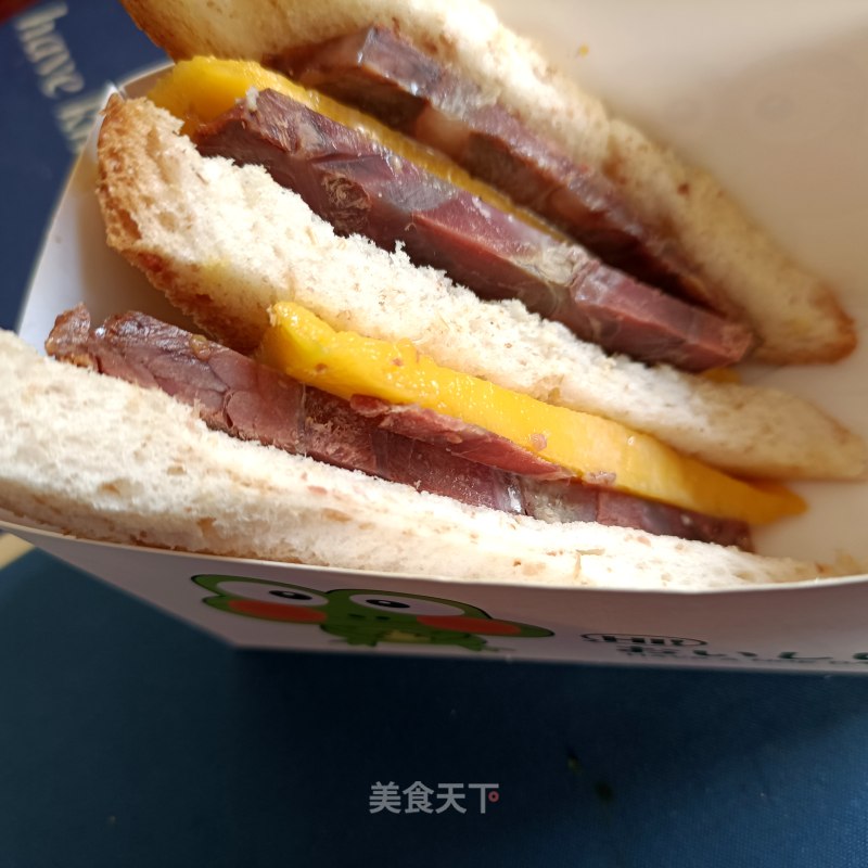 牛肉芒果三明治的做法