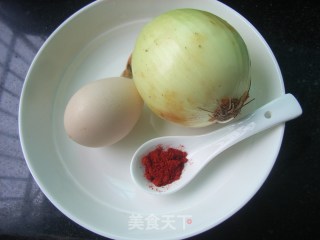 洋葱溏心蛋的做法步骤：1