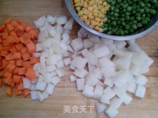清炒五彩山药丁的做法步骤：2
