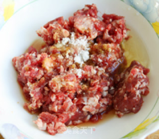 牛肉元葱馅饼烫面版的做法步骤：3