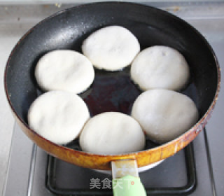 牛肉元葱馅饼烫面版的做法步骤：11
