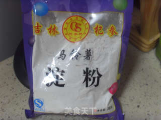 酸辣凉粉的做法步骤：1