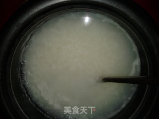 皮蛋瘦肉粥——电饭煲版的做法步骤：4