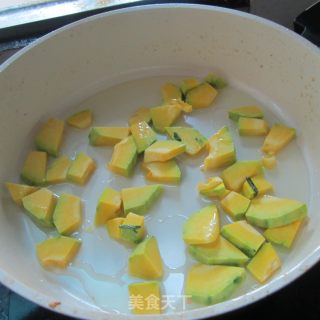 咖喱南瓜丁的做法步骤：3