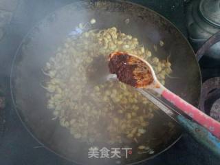 酱香肉丝黄豆芽的做法步骤：5
