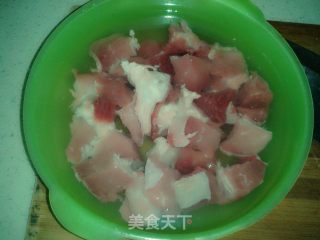 秘制私房牛肉的做法步骤：1