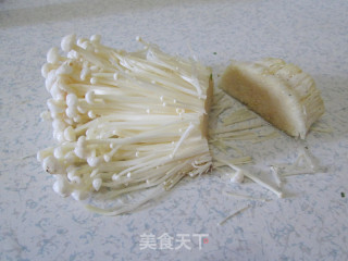 炝拌辣金针菇的做法步骤：2