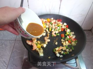 【彩色虾仁杂蔬丁】让彩色的菜菜点亮你一天的彩色心情的做法步骤：7