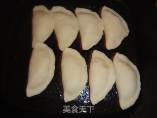 香煎韭菜盒子的做法步骤：7
