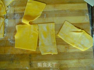 南瓜豆渣玫瑰包的做法步骤：21