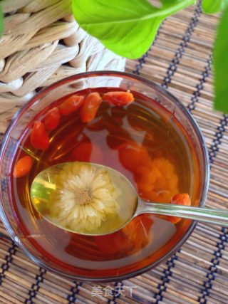 枸杞菊花茶的做法步骤：4