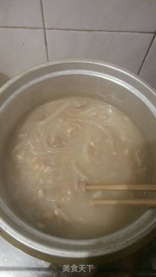 双色皮冻的做法步骤：1