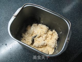 奶香大吐司（面包机版）的做法步骤：2
